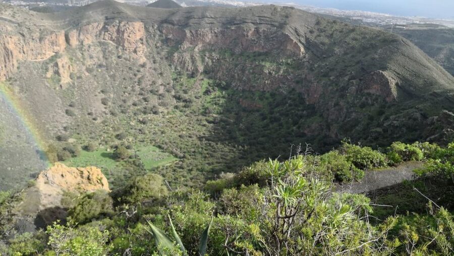 Private Bandama Caldera Volcano, Botanic Garden & Old Town - At a glance