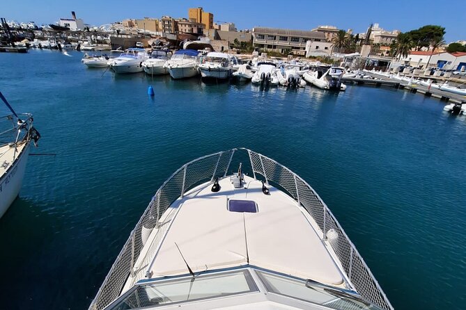 Private Boat Excursion Taormina - Giardini Naxos With Lunch - Why the private format matters
