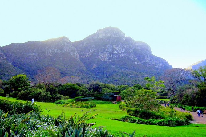 Private Cape Peninsula + Kirstenbosch Garden Full Day Guided Tour - Ou Kaapse Weg and the return toward Kirstenbosch