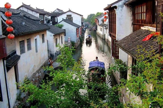 Private Customized Suzhou Highlights Tour with Tongli Water Town and Tuisi Garden - Tongli Water Town slows the pace