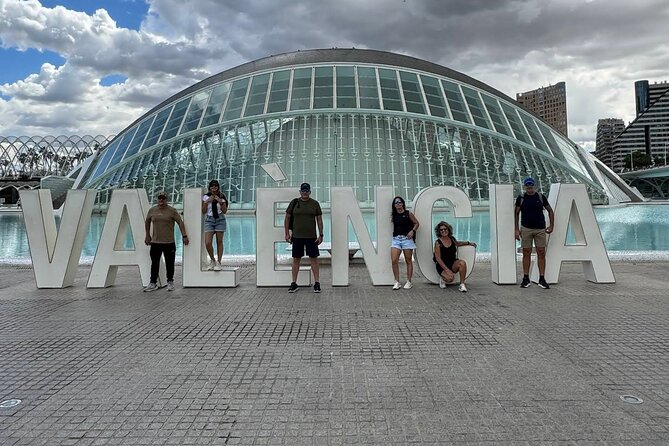Private E-Bike City Tour of Valencia's History, Gardens - Calatrava’s futuristic city