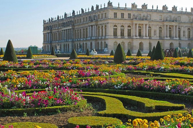 Private Full Day Tour to Versailles and Giverny from Paris with Hotel Pick Up - Two hours at Monet’s House and Giverny