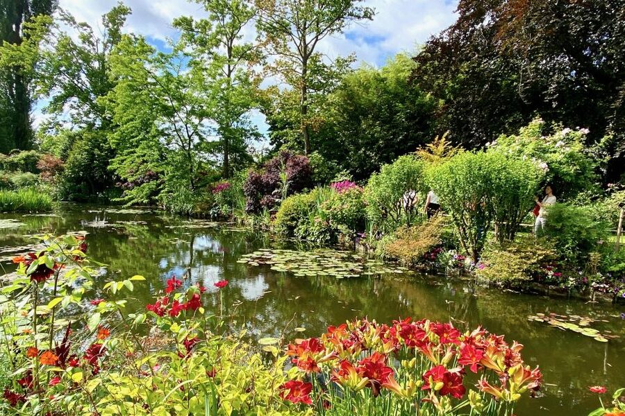 Private Giverny Monet’s House & Gardens Trip from Paris - Who will enjoy this private Giverny trip?