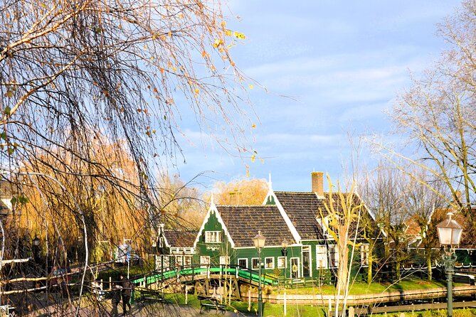 Private Guided Keukenhof Gardens and Zaanse Schans Tour - Cheese tasting at Catharina Hoeve