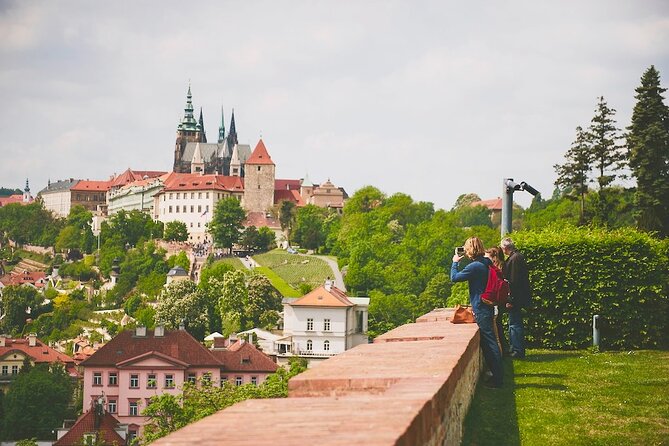 PRIVATE: Prague Castle for the Curious – Kings, Legends & Gardens - Why Prague Castle works best with a private guide