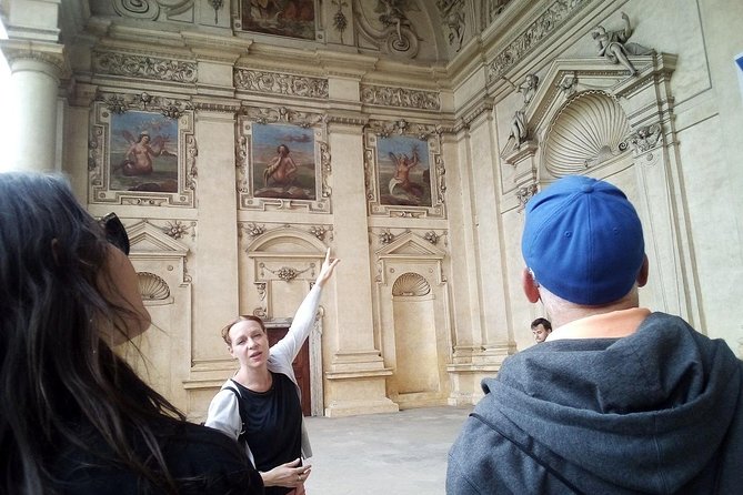 Private Prague Renaissance & Baroque Gardens Walking Tour - What the guide adds to the walk