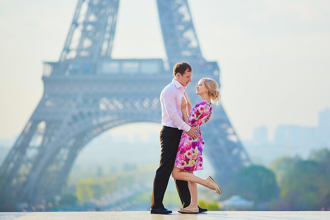 Private Romantic Photoshoot in Paris with Bouquet of Flowers - Practical tips for a better session