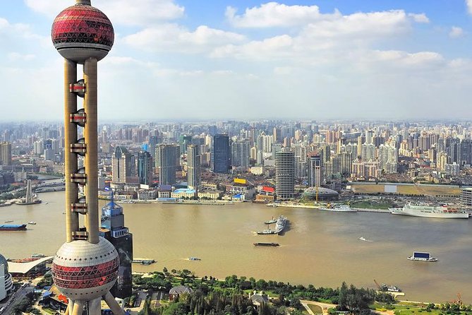 Private Shanghai Day Tour of Zhujiajiao Water Town,Yu Garden and Bund - The Bund in forty minutes