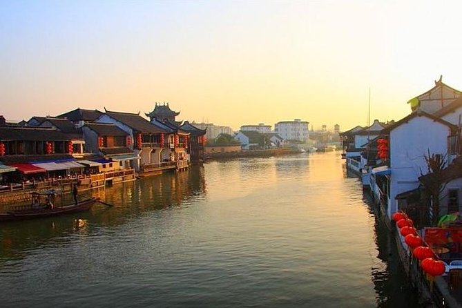 Private Shanghai Day Tour of Zhujiajiao Water Town,Yu Garden and Bund - Choosing the French Concession or Jade Buddha Temple