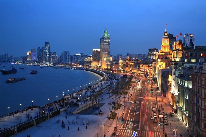Private Tour of Shanghai Museum the Bund Yu Garden and Cruise on Huangpu River - One day, many sides of Shanghai