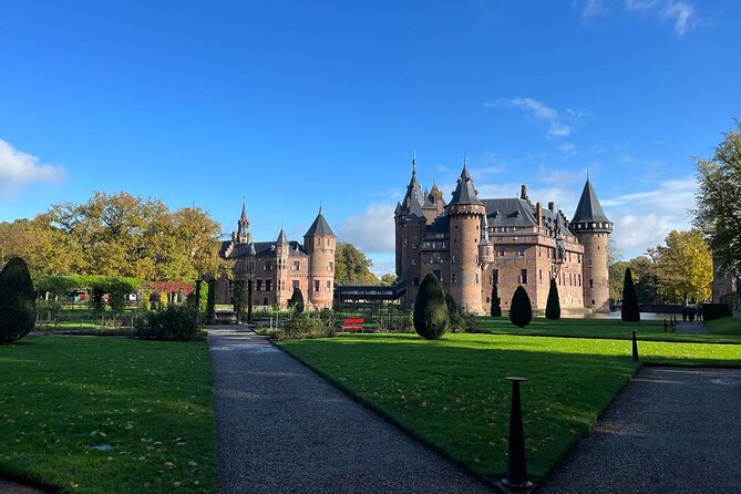 Private Tour Tulip Gardens (Keukenhof) and Dutch highlights - Kinderdijk or Zaanse Schans for windmills