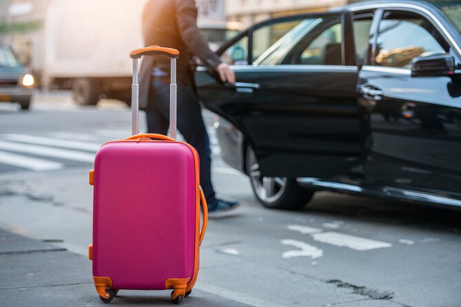 Private TRANSFER from Catania to GIARDINI NAXOS (or vice versa) - The small comforts that make an airport ride easier