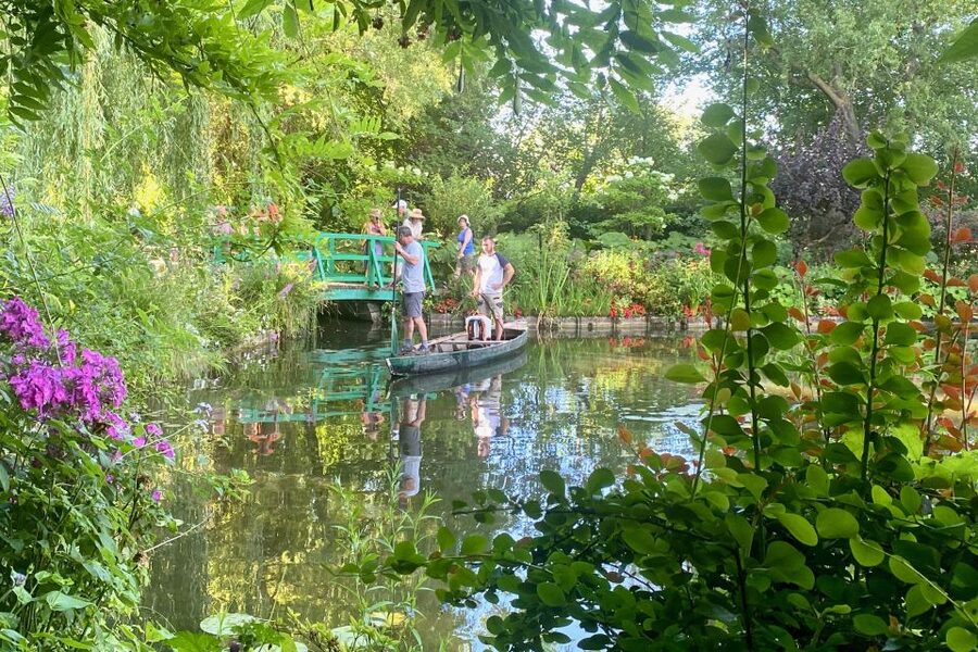 Private Trip Giverny Versailles Trianon from Paris - The road to Versailles