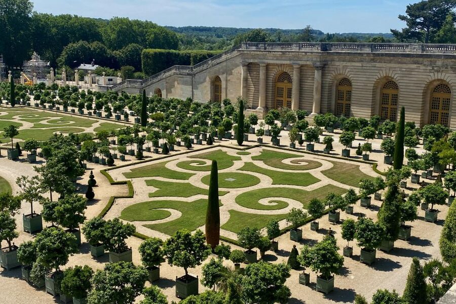 Private Versailles, Gardens, Trianon from Paris by Mercedes - Walking through the Versailles gardens