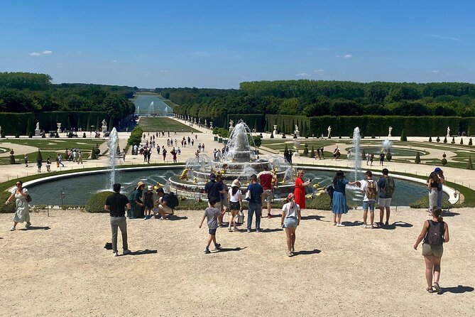 Private Versailles, Gardens, Trianon Live Guided Trip by Mercedes - Who Will Get the Most From This Tour