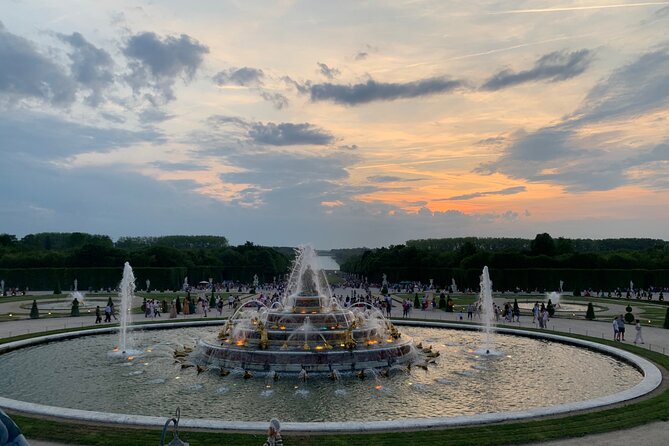 PRIVATE Versailles Palace & Gardens Tour with transfer included - Why this private Versailles tour works well