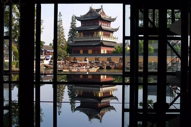 Private Zhujiajiao Ancient Town and Harmony Garden Day Tour with Gondola Ride - Walking Zhujiajiao’s canals and lanes