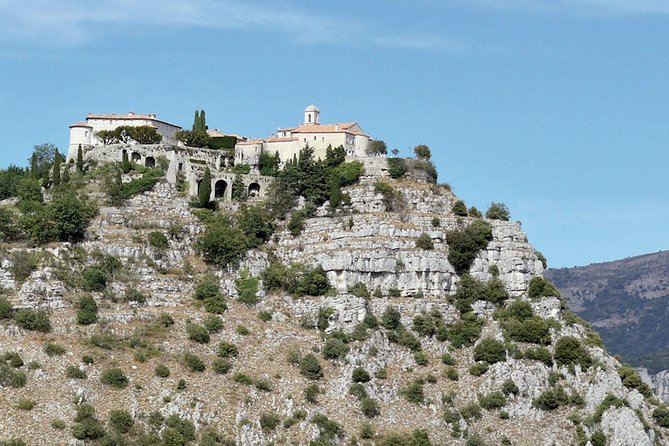 Provence and Lavender - private & Guided Full Day Tour - Moustiers-Sainte-Marie, pottery, and the suspended star