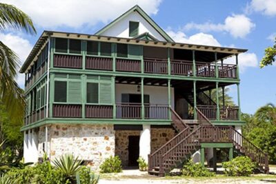 Queen Elizabeth II Botanic Park and Pedro St James Castle Tour in Grand Cayman