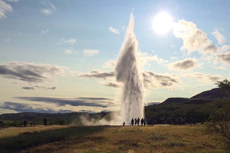 Reykjavik: Full-Day Golden Circle & Geothermal Greenhouse - Gullfoss: Iceland’s Golden Falls