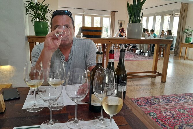 Robben Island, Kirstenbosch Garden, Groot Constantia Private Tour - Groot Constantia and the Cape’s wine tradition