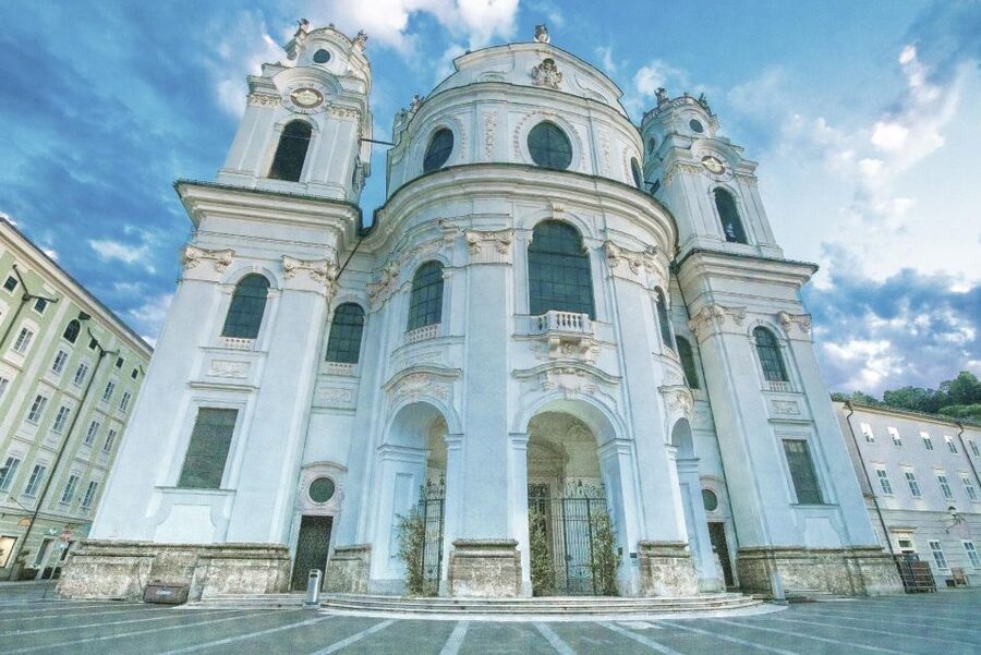 Salzburg: Old Town, Mozart, & Mirabell Gardens Walking Tour - Who should book this Salzburg tour