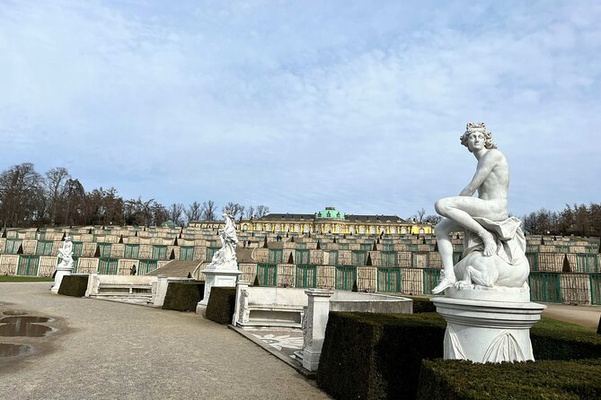 Sanssouci Park: A Self-Guide Audio Tour of the Garden's Landmarks - The Chinese House and the question of appearance