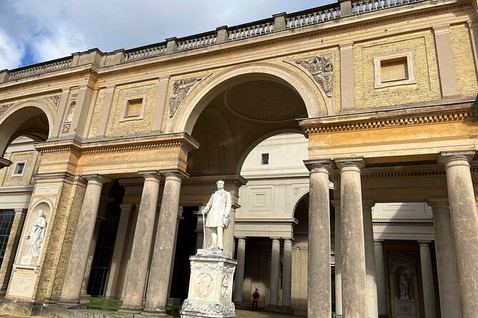 Sanssouci Park: A Self-Guide Audio Tour of the Garden's Landmarks - How the VoiceMap format works