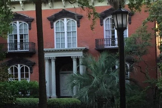 Savannah Midnight in the Garden of Good & Evil Narrated Walking Tour - The Mercer Williams House from the outside
