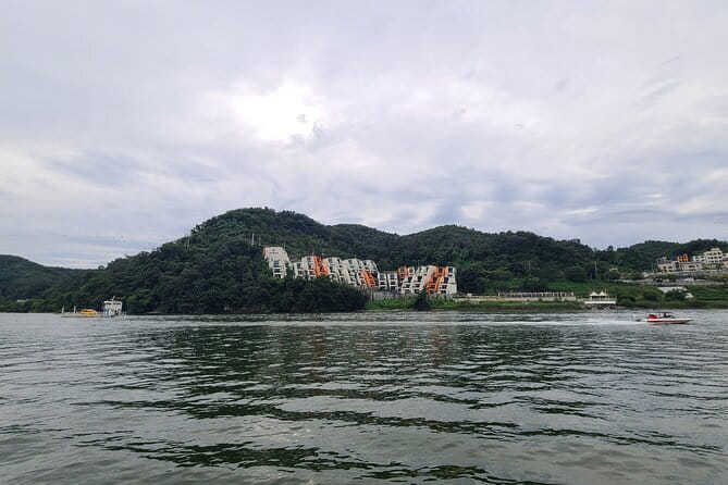 Scenic Escape: Nami Island, Garden of Morning Calm, and Rail Bike - Why this day trip works beyond Seoul