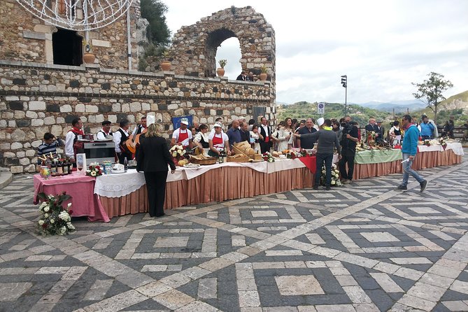 Sea, Volcano and History: Giardini Naxos, Isolabella, Etna and Taormina - Key points at a glance