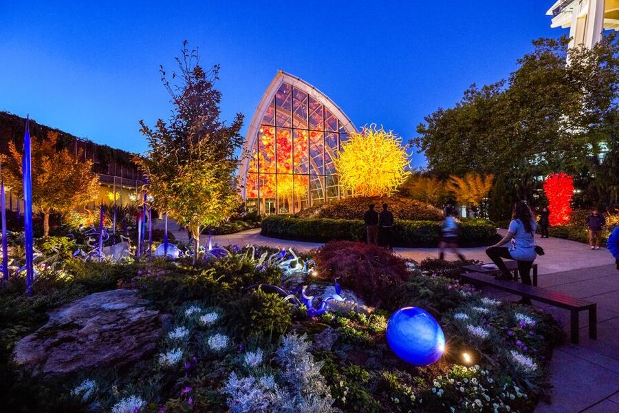 Seattle: Chihuly Garden and Glass Entry Ticket - Starting With Eight Indoor Galleries