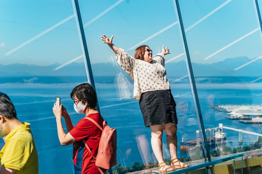 Seattle: Space Needle & Chihuly Garden and Glass Ticket - The best plan for families and mixed interests