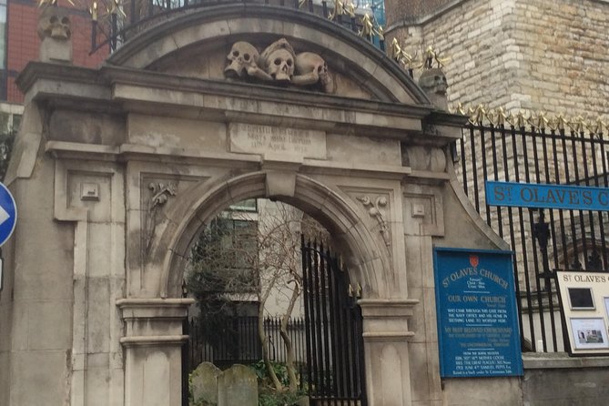 Secret Gardens of the City of London Private Tour - From Whittington Garden to the Great Fire