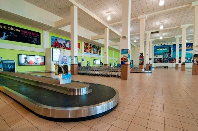 Secrets Wild Orchid Hotel Airport Transfer - Why the private format matters