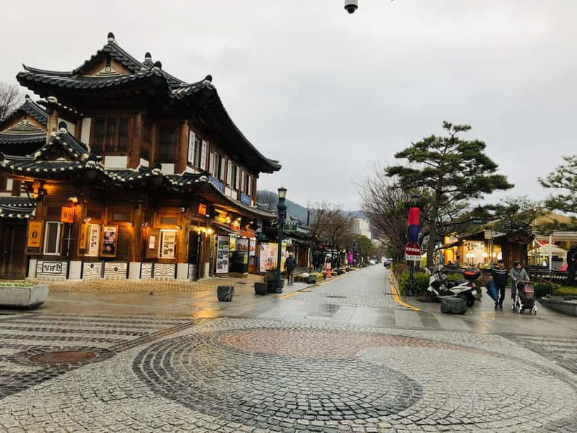 Seoul: Maisan Cherry Blossom and Jeonju Hanok Day Tour - Jeonju Hanok Village on the return journey