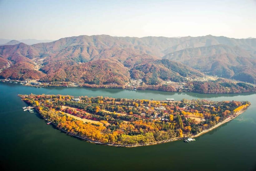 Seoul: Nami Island, Alpaca World, Morning Calm Garden - The coach ride and meeting points