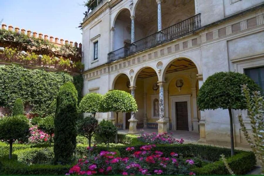 Seville: Guided Tour of Noble Houses and Grand Gardens - Key points to know before booking