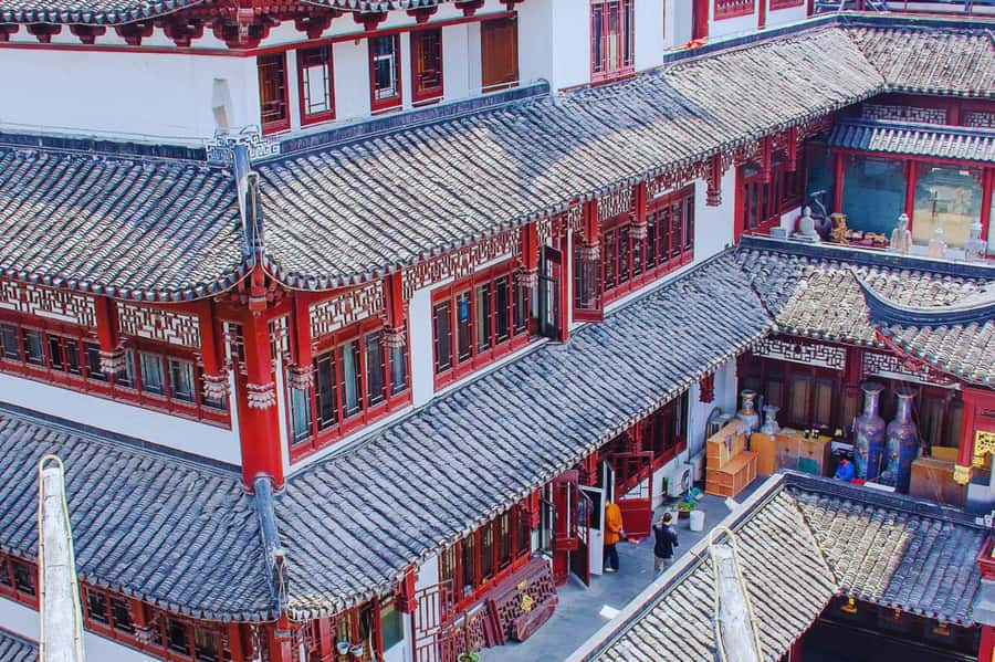 Shanghai:Old Town, Yu Garden, Zhujiajiao Water Town Bus Tour - Who should choose this tour