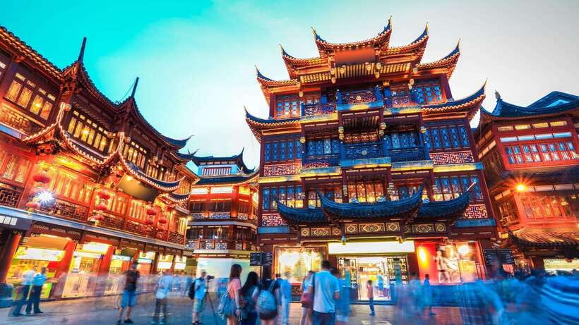 Shanghai: Yu Garden Entry Ticket with PDF Guidebook - Stone paths, halls, and framed views
