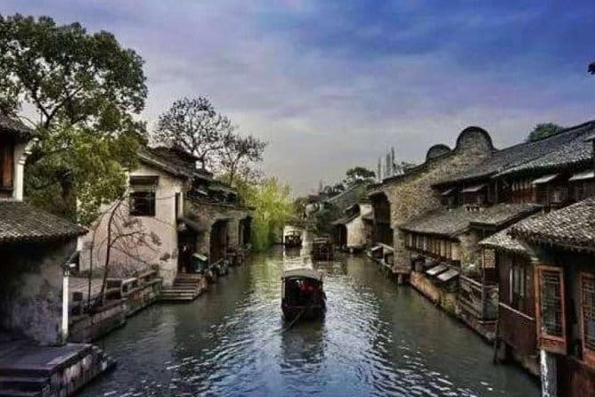 Shanghai Yu Garden, The Bund & Zhujiajao Water Town Bus Tour - Why this tour works for a first look at Shanghai