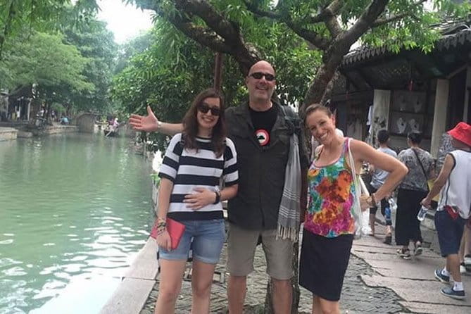 Shanghai Yu Garden, The Bund & Zhujiajao Water Town Bus Tour - Shanghai Old Street and the City God Temple area