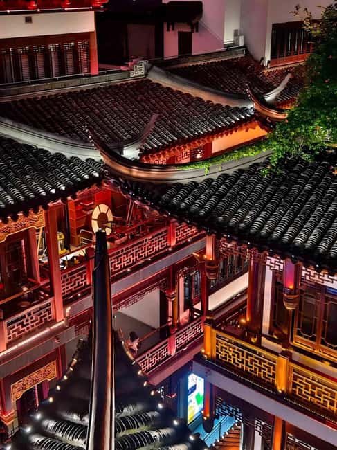 Shanghai: Yu Garden with Entry Tickets(optional) - Ancient trees and quiet corners
