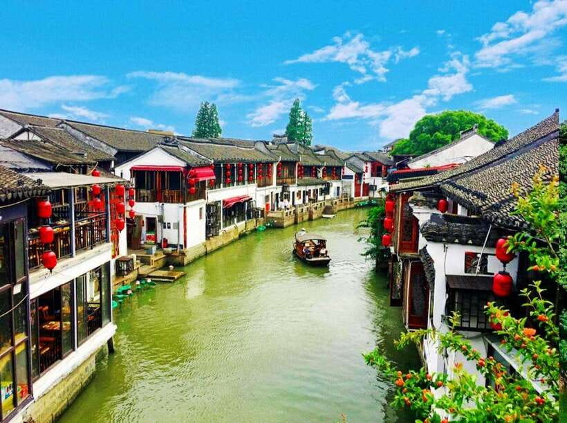 Shanghai: Zhujiajiao Private Tour w/ Boat Ride & Garden - Key points at a glance