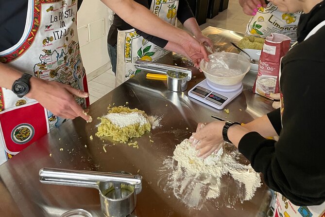 Shared Cooking Class with Fresh Garden Ingredients in Sorrento - Group size, timing, and planning details