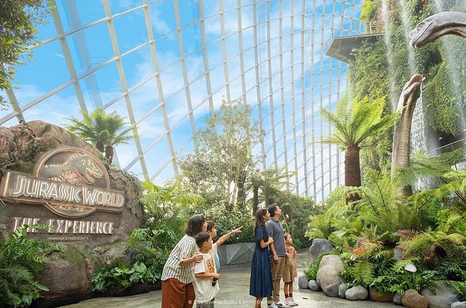 Singapore OCBC Skyway Flower dome Cloud Forest Garden by the Bay - OCBC Skyway: a short walk high among the Supertrees