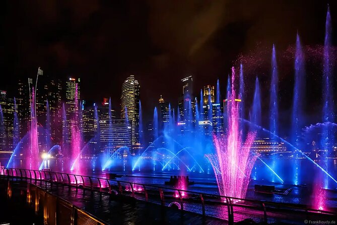 Singapore River Cruise, Night Garden Rhapsody & Spectra by CYT - The 30-minute Singapore River cruise
