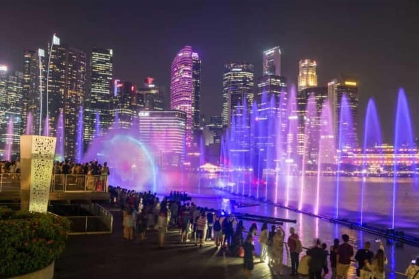 Singapore River Cruise, Spectra & Garden Rhapsody Light Show - The river cruise gives you Singapore from its oldest route