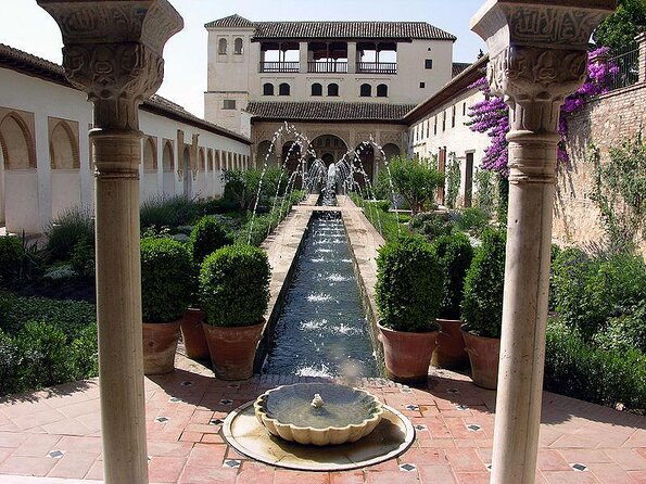 Skip the line: Alhambra Palace and Generalife Gardens Private Guided Tour - Key points before you book