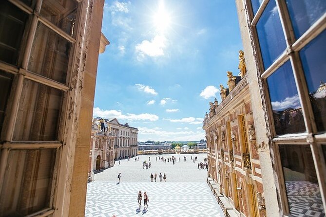 Skip-the-Line Guided Tour and Gardens Entry in Versailles Palace - Why Versailles works best with a guide